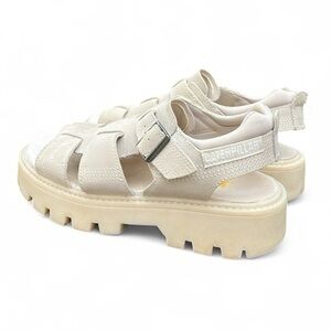 Caterpillar Rigor Sandal, cream color, men’s size 7, women’s size 9